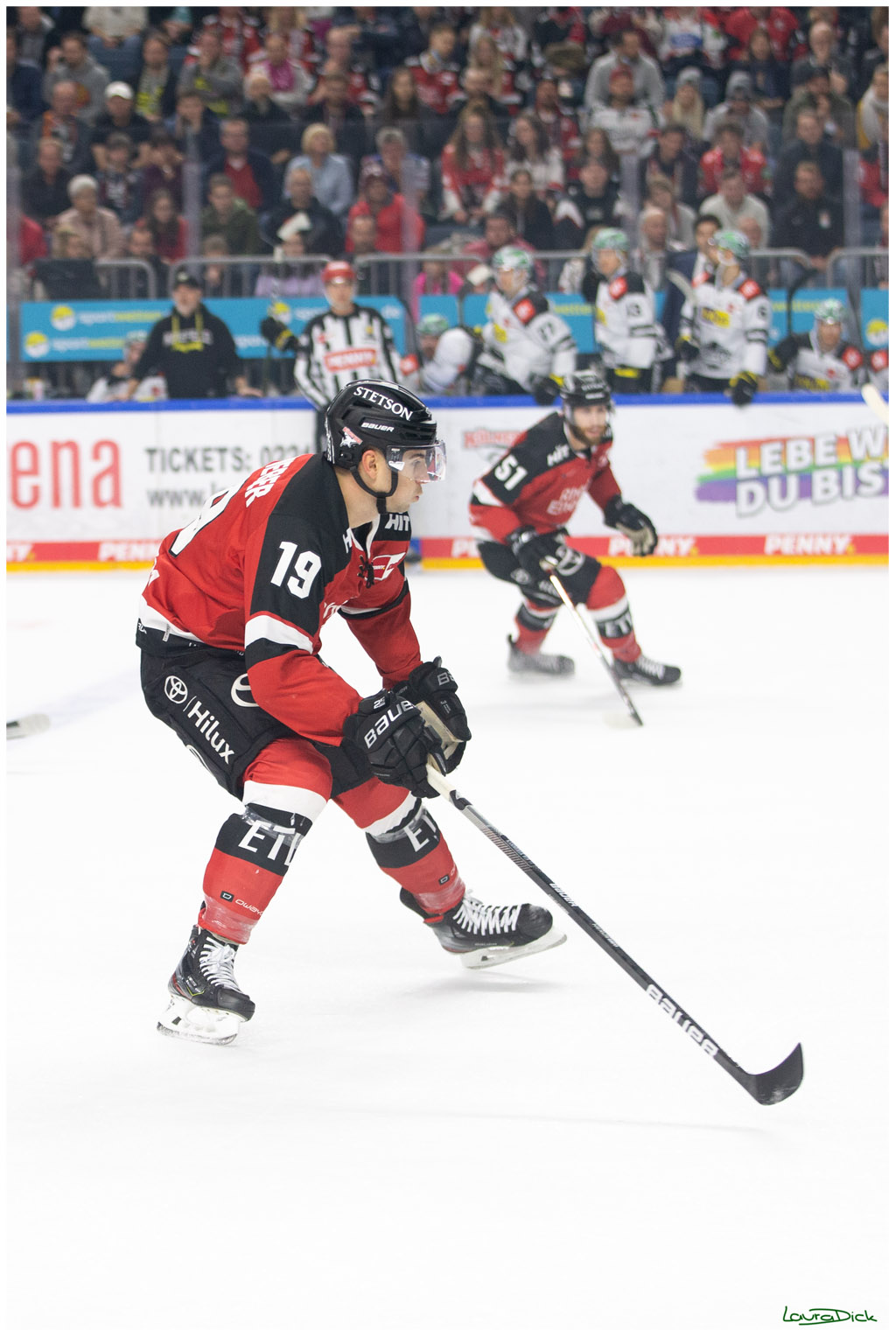 PENNY DEL;  Koelner Haie - Krefeld Pinguins; Koeln, 31.10.2021